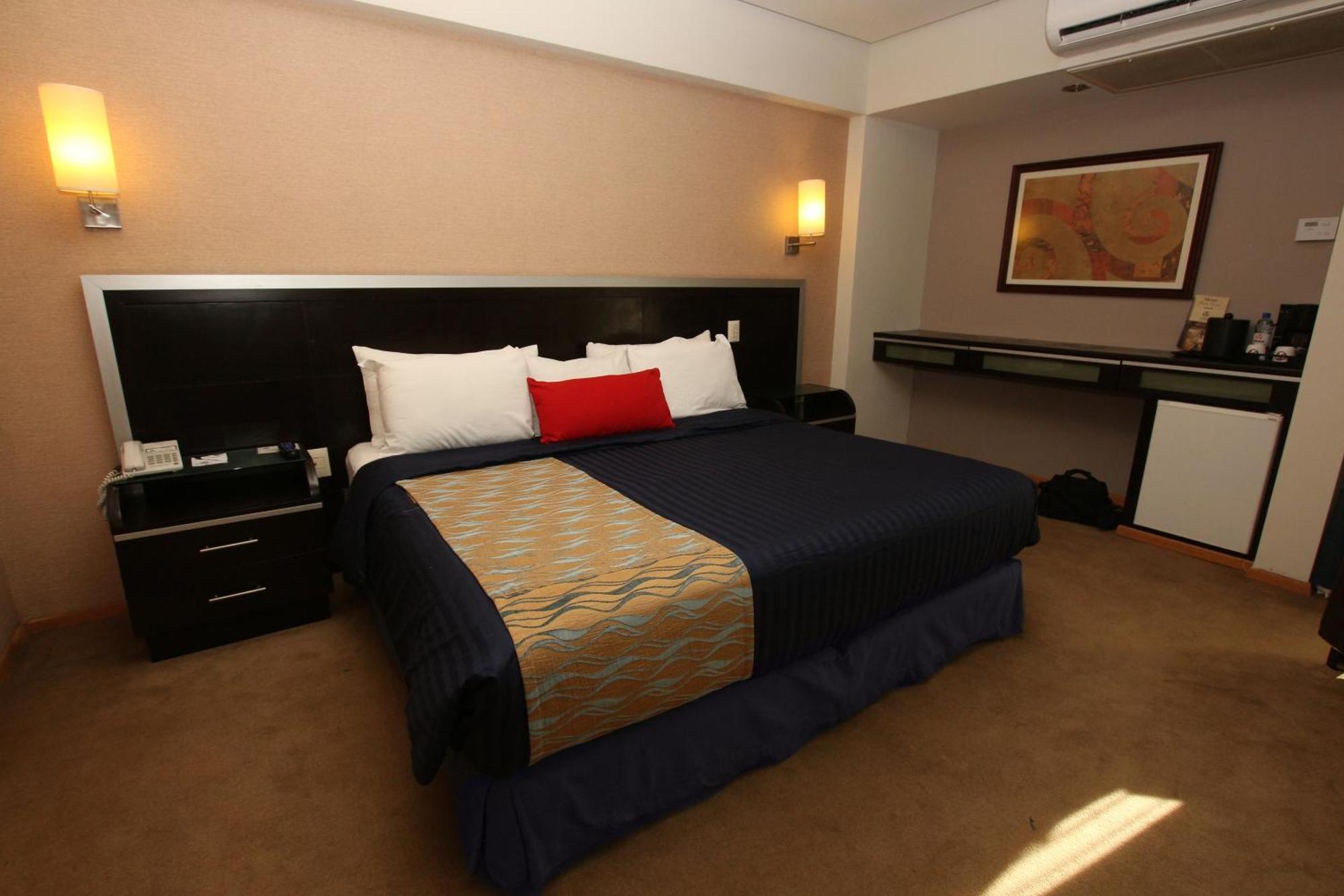 Hotel Colon Plaza Business Class Nuevo Laredo Eksteriør bilde